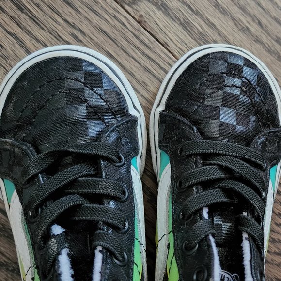 Brand New pair of Vans toddler size 7 shoes - Picture 4 of 12